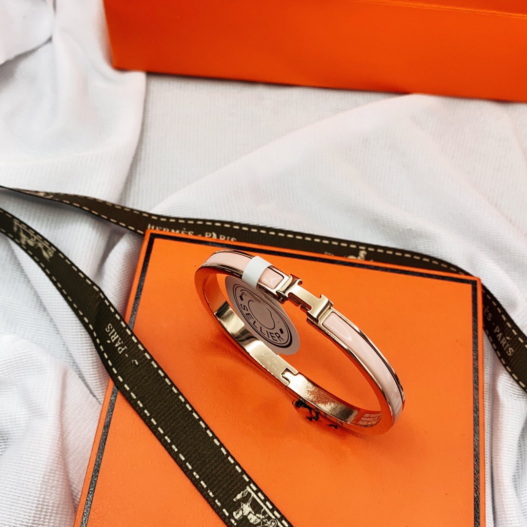[Avelora Jewelry ]CLASSIC HM CLIC  PINK 8MM ENAMEL BRACELET