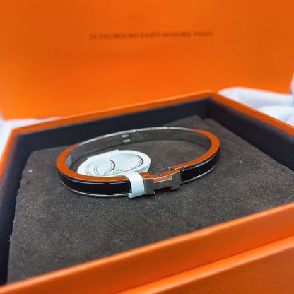 [Avelora]CLASSIC HM CLIC BLACK 8MM ENAMEL BRACELET