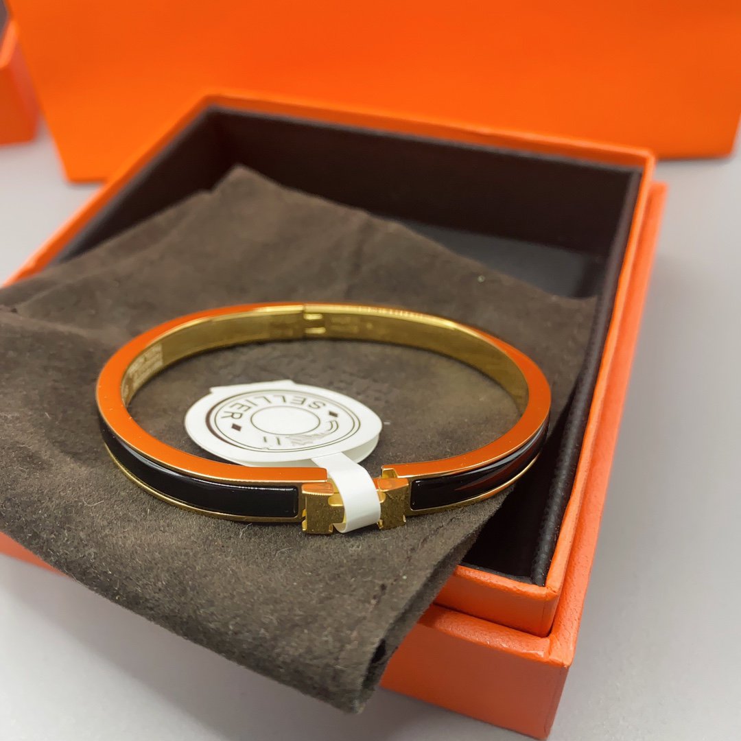 [Avelora Jewelry ]CLASSIC HM CLIC BLACK 8MM ENAMEL BRACELET
