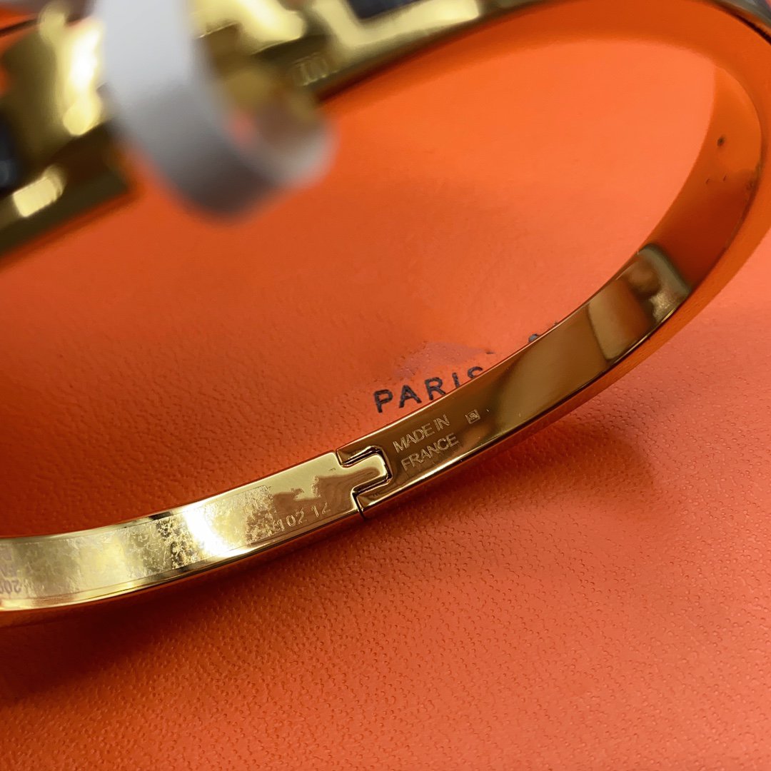 [Avelora Jewelry ]CLASSIC HM CLIC BLACK 8MM ENAMEL BRACELET
