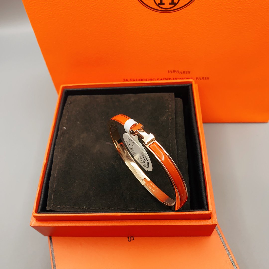 [Avelora Jewelry ]CLASSIC HM CLIC RED 8MM ENAMEL BRACELET