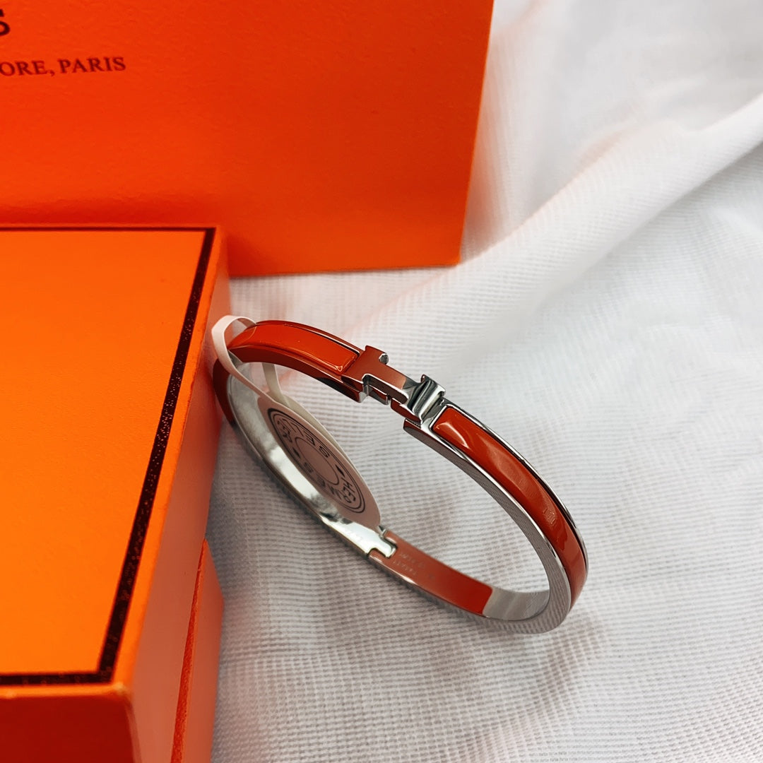 [Avelora Jewelry ]CLASSIC HM CLIC RED 8MM ENAMEL BRACELET