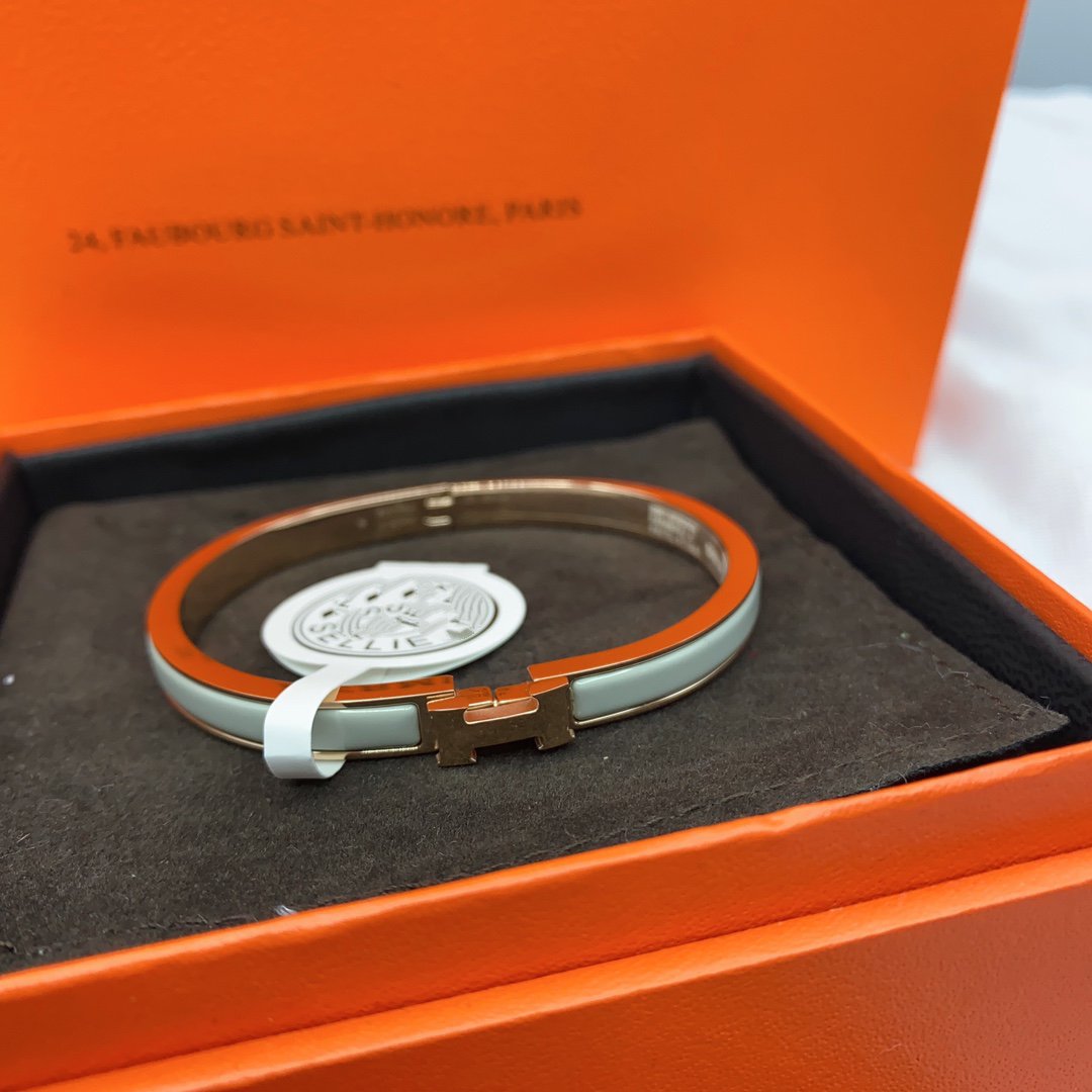 [Avelora]CLASSIC HM CLIC GREEN 8MM ENAMEL BRACELET
