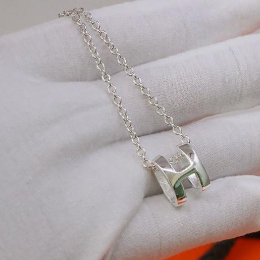 [Avelora]HM NECKLACE H LETTER OVAL SERIES