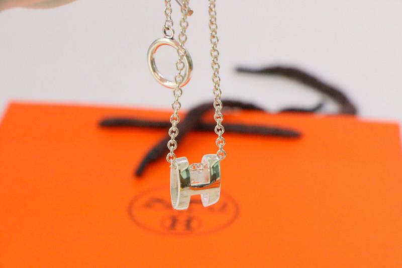 [Avelora]HM NECKLACE H LETTER OVAL SERIES