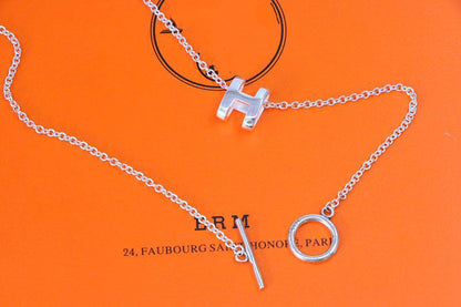 [Avelora]HM NECKLACE H LETTER OVAL SERIES