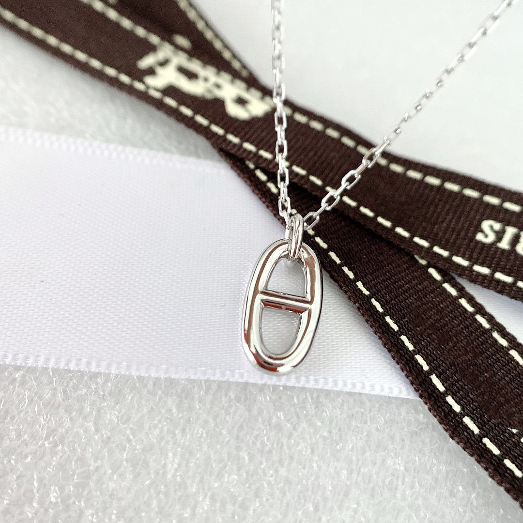 [Avelora]HM PIG NOSE NECKLACE