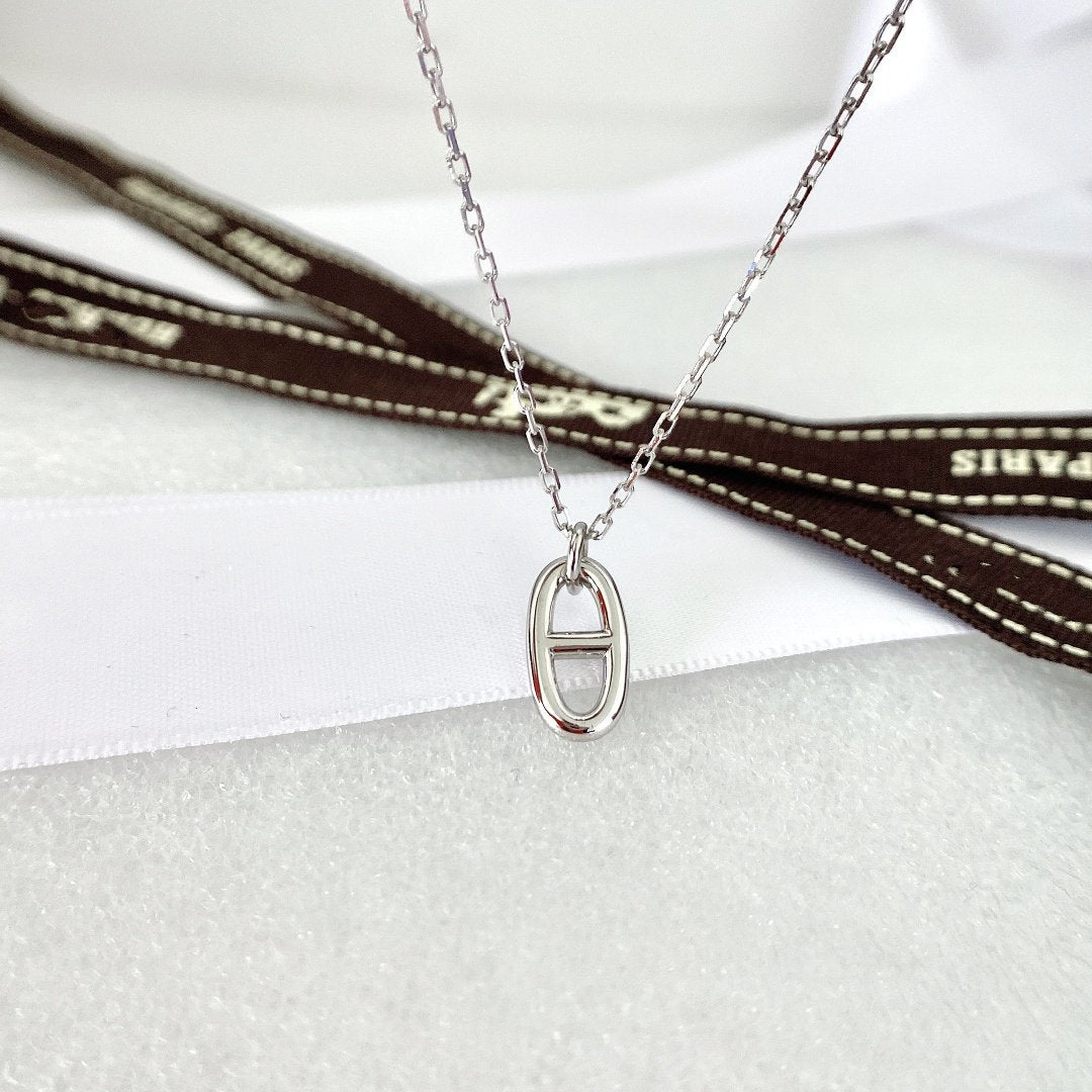 [Avelora]HM PIG NOSE NECKLACE