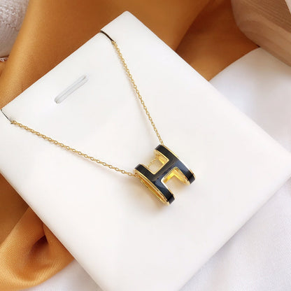 [Avelora]HM CLIC BLACK ENAMEL GOLD NECKLACE