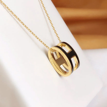 [Avelora]HM CLIC BLACK ENAMEL GOLD NECKLACE