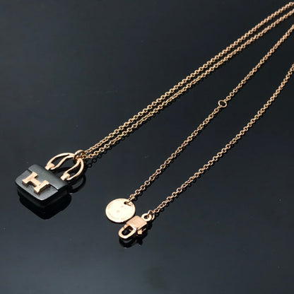 [Avelora]WOMEN'S HM AMULETTES CONSTANCE PENDANT NECKLACE