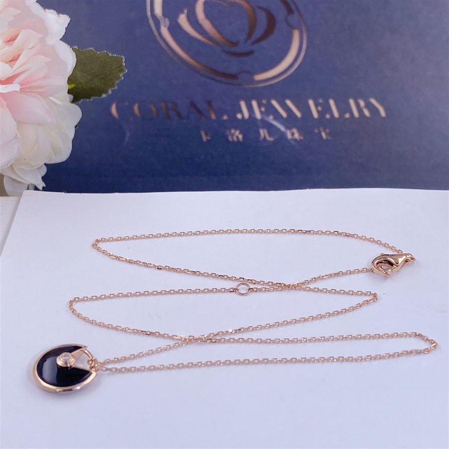[Avelora Jewelry ]AMULETTE ROSE GOLD ONYX NECKLACE