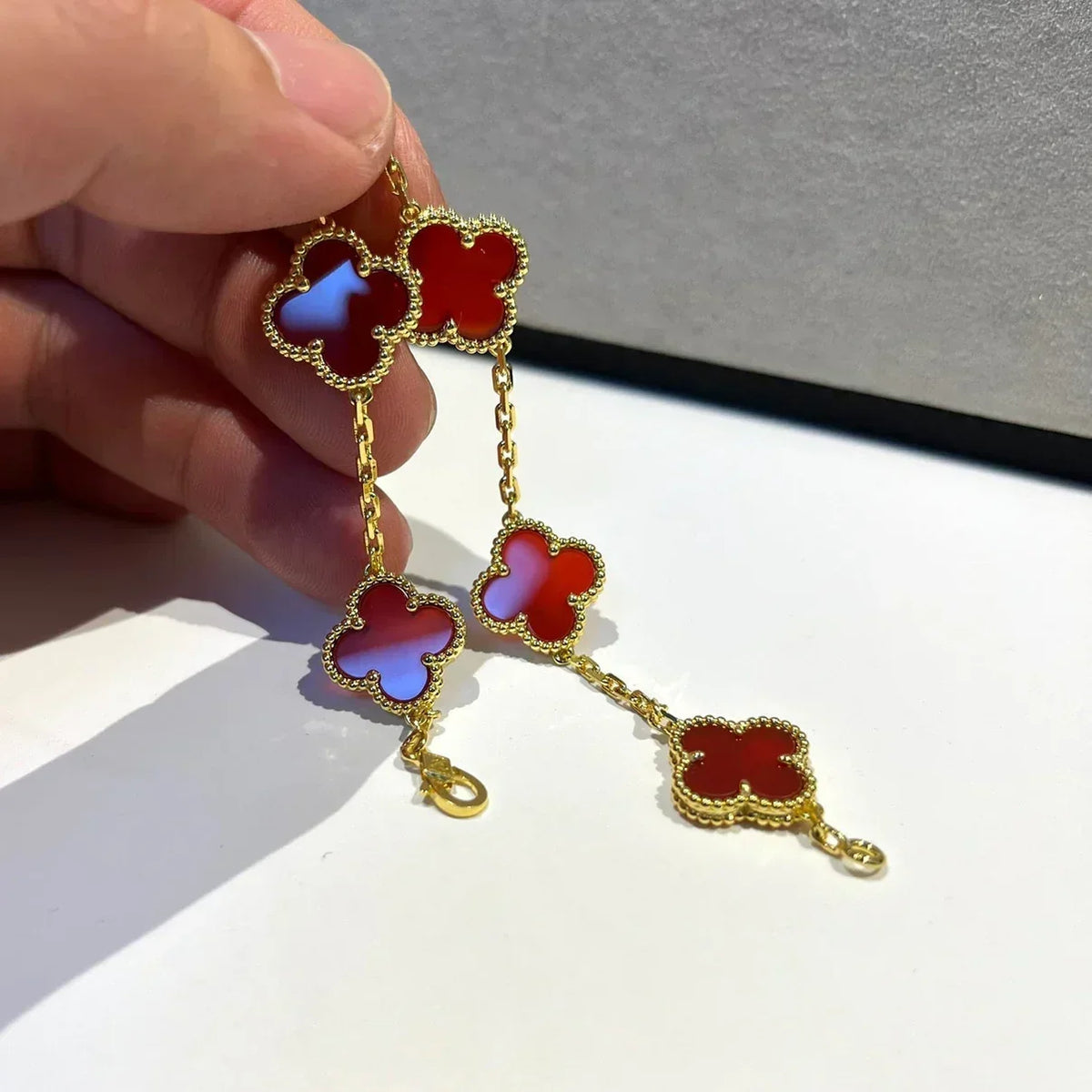 [Avelora Jewelry ] CLOVER 5 MOTIF RED CORNELIAN BRACELET COLLECTION