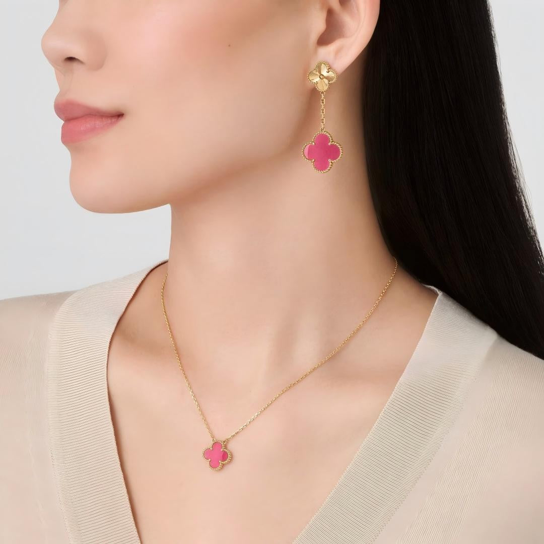 [Avelora jewelry] NEW CLOVER 15MM PINK ENAMEL NECKLACE