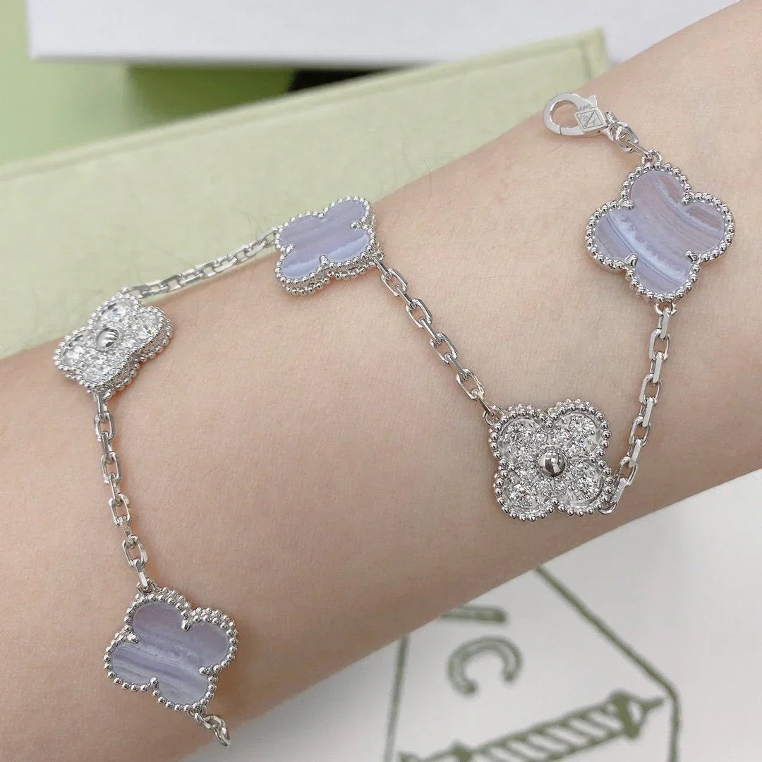 [Avelora]LUCKY CLOVER 5-MOTIF BRACELET - PURPLE CHALCEDONY COLLECTION