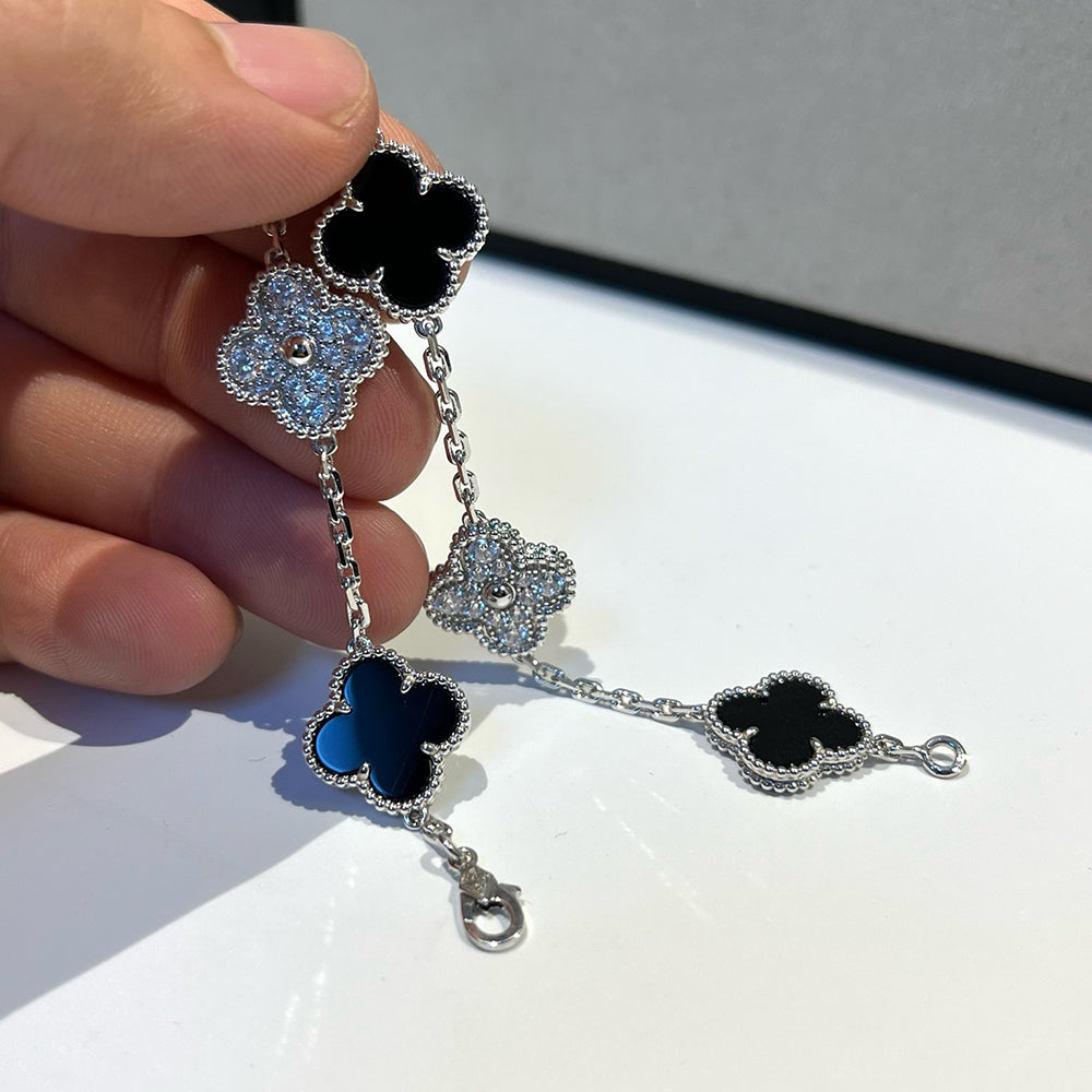 [Avelora]LUCKY CLOVER 5-MOTIF BRACELET - BLACK OXNY COLLECTION