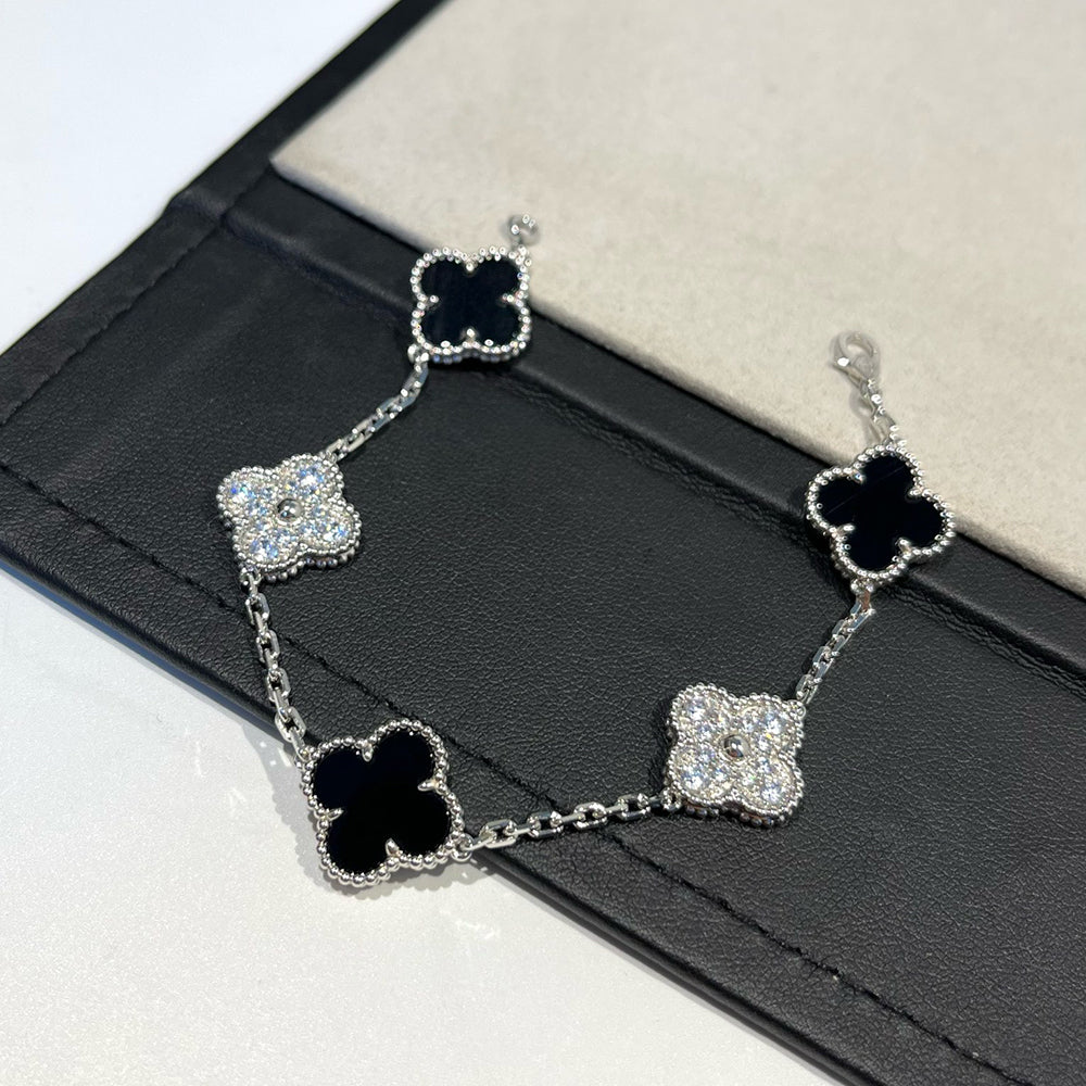 [Avelora]LUCKY CLOVER 5-MOTIF BRACELET - BLACK OXNY COLLECTION