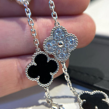 [Avelora]LUCKY CLOVER 5-MOTIF BRACELET - BLACK OXNY COLLECTION