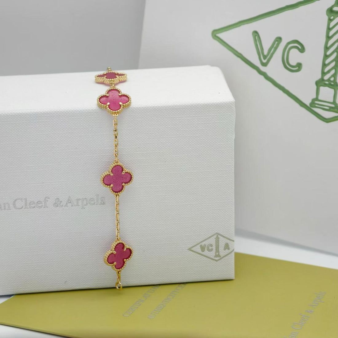 [Avelora jewelry]NEW CLOVER 5 MOTIFS PINK ENAMEL BRACELET