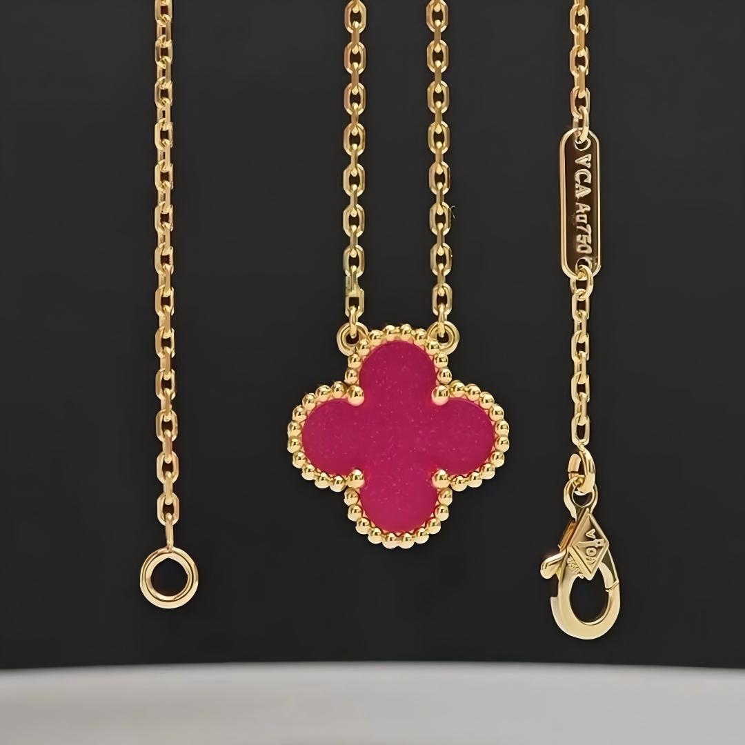 [Avelora jewelry] NEW CLOVER 15MM PINK ENAMEL NECKLACE