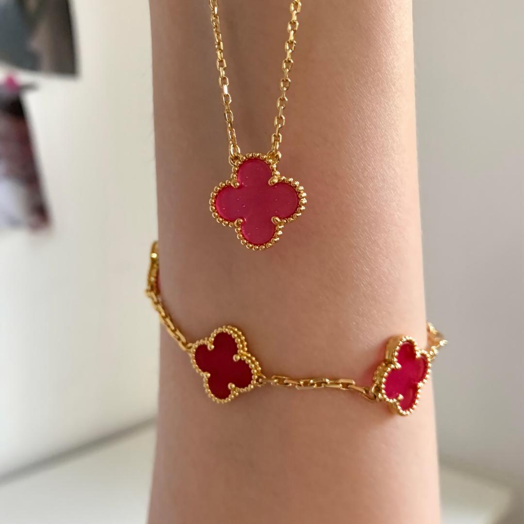 [Avelora jewelry] NEW CLOVER 15MM PINK ENAMEL NECKLACE