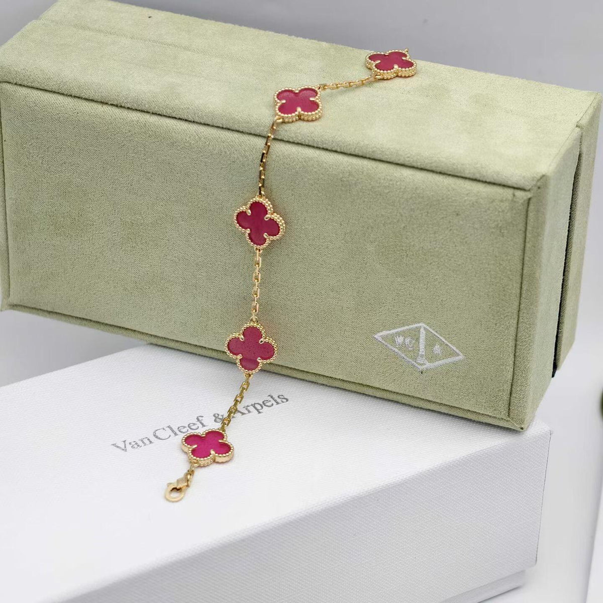 [Avelora jewelry]NEW CLOVER 5 MOTIFS PINK ENAMEL BRACELET