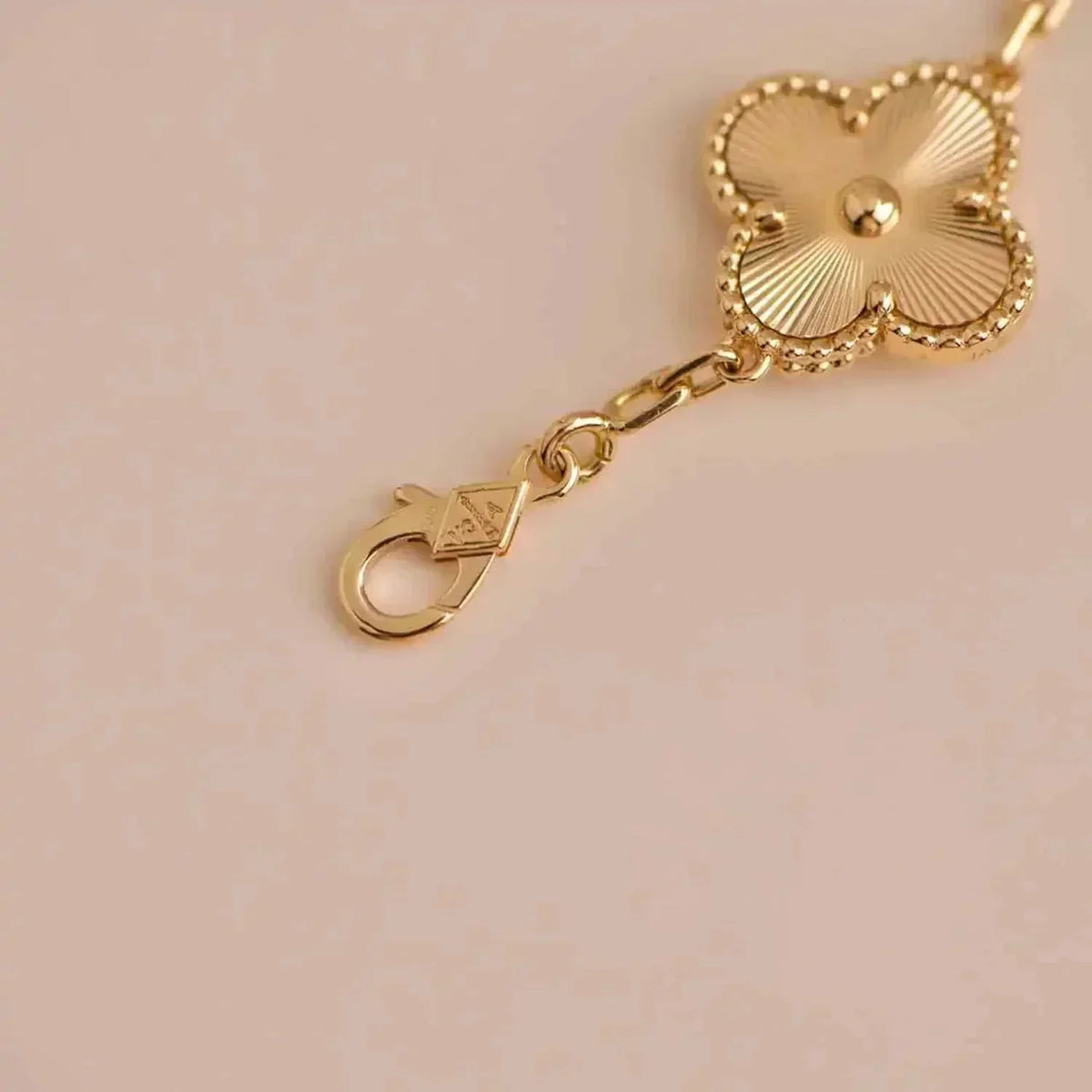 [Avelora Jewelry ] CLOVER 5 MOTIF LASER BRACELET COLLECTION