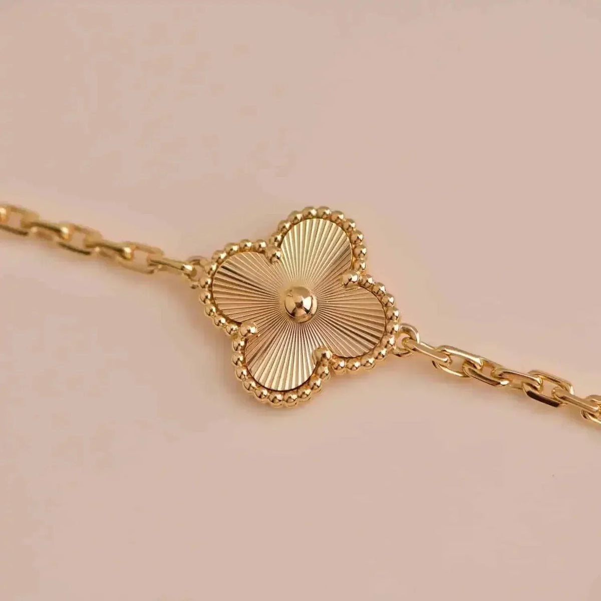 [Avelora Jewelry ] CLOVER 5 MOTIF LASER BRACELET COLLECTION