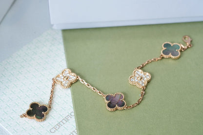 [Avelora]LUCKY CLOVER 5-MOTIF BRACELET - GREY MOTHER-OF-PEARL COLLECTION