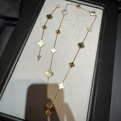 [Avelora]DETACHABLE 15-MOTIF CLOVER STATEMENT SET - GREY MOTHER-OF-PEARL & LASER