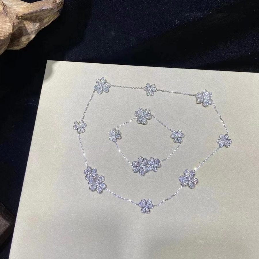 [Avelora Jewelry ]FRIVOLE SILVER 5 FLOWERS BRACELET