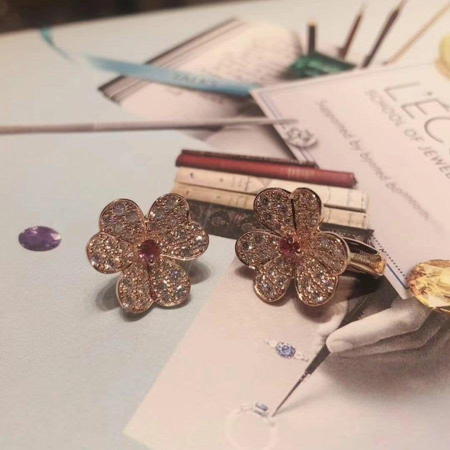 [Avelora Jewelry ]FRIVOLE PINK GOLD FLOWER DIAMOND EARRINGS