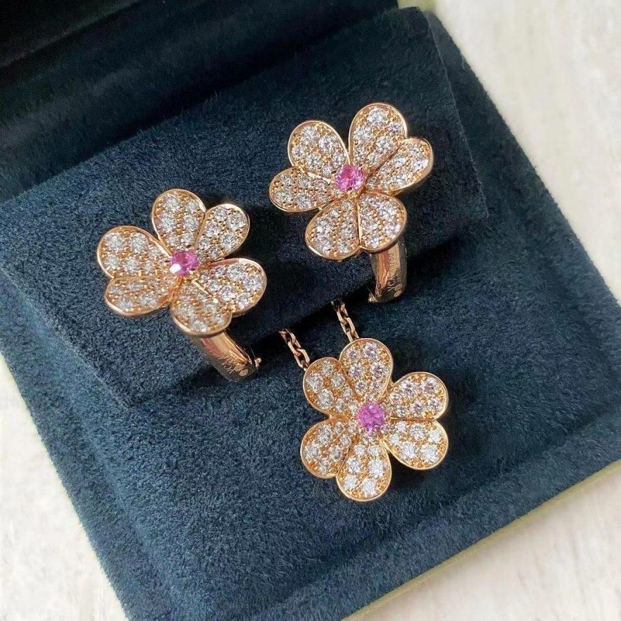 [Avelora]PAVÉ DIAMOND BUTTERFLY CHARM NECKLACE