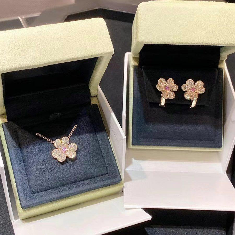 [Avelora Jewelry ]FRIVOLE PINK GOLD FLOWER DIAMOND EARRINGS