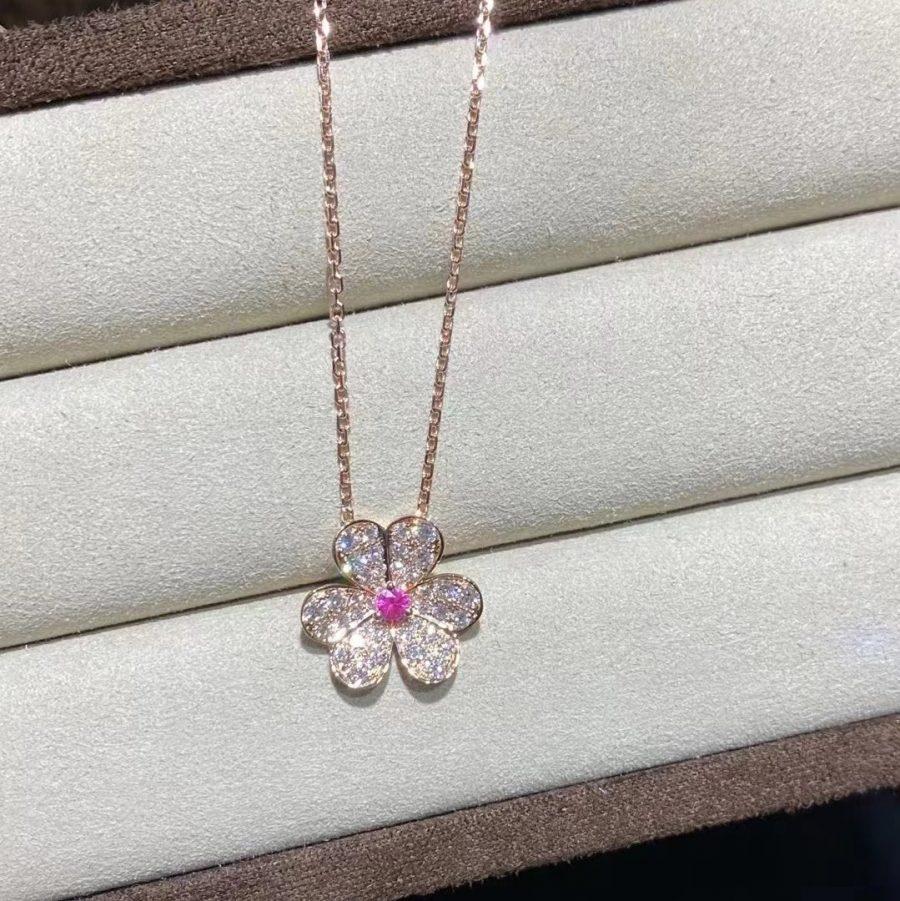 [Avelora]PAVÉ DIAMOND BUTTERFLY CHARM NECKLACE
