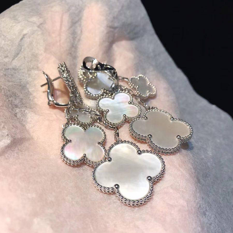 [Avelora Jewelry ]CLOVER EARRINGS WHITE MOP 4 MOTIFS SILVER
