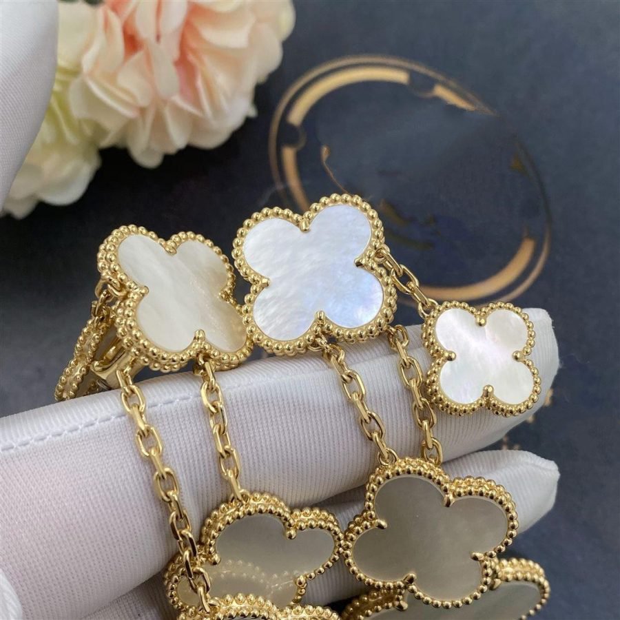 [Avelora Jewelry ]CLOVER EARRINGS WHITE MOP 4 MOTIFS GOLD