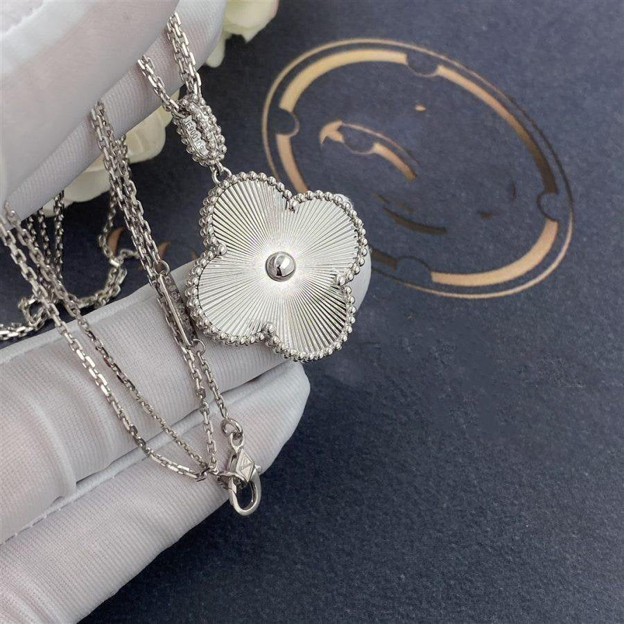 [Avelora Jewelry ]CLOVER 25MM SILVER BIG CLOVER NECKLACE