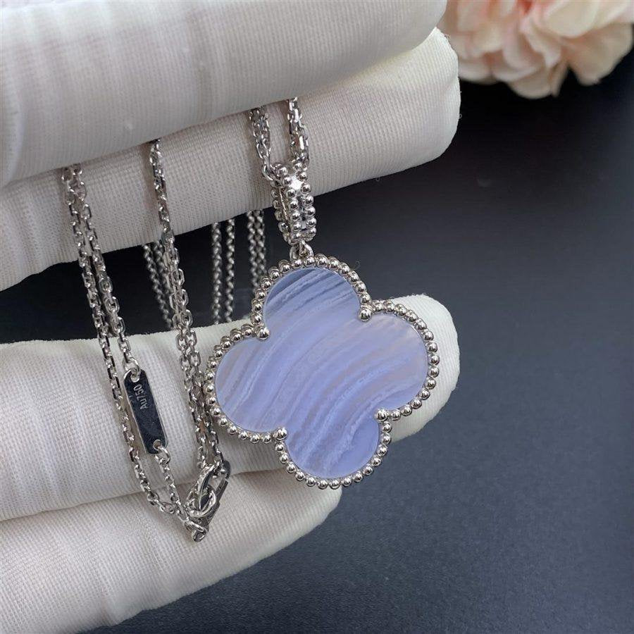 [Avelora Jewelry ]CLOVER SILVER CHALCEDONY BIG CLOVER NECKLACE