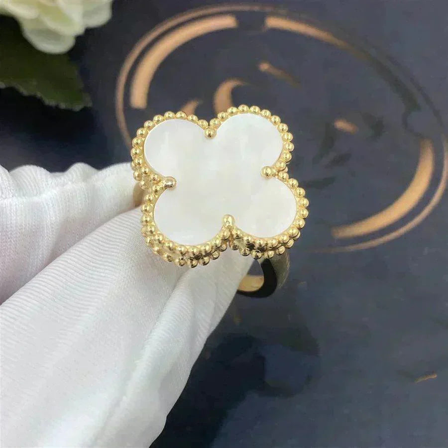 [Avelora Jewelry ]CLOVER WHITE MOP RING
