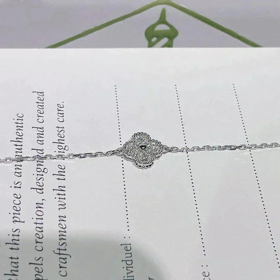[Avelora Jewelry ]CLOVER  SINGLE FLOWER BRACELET SILVER