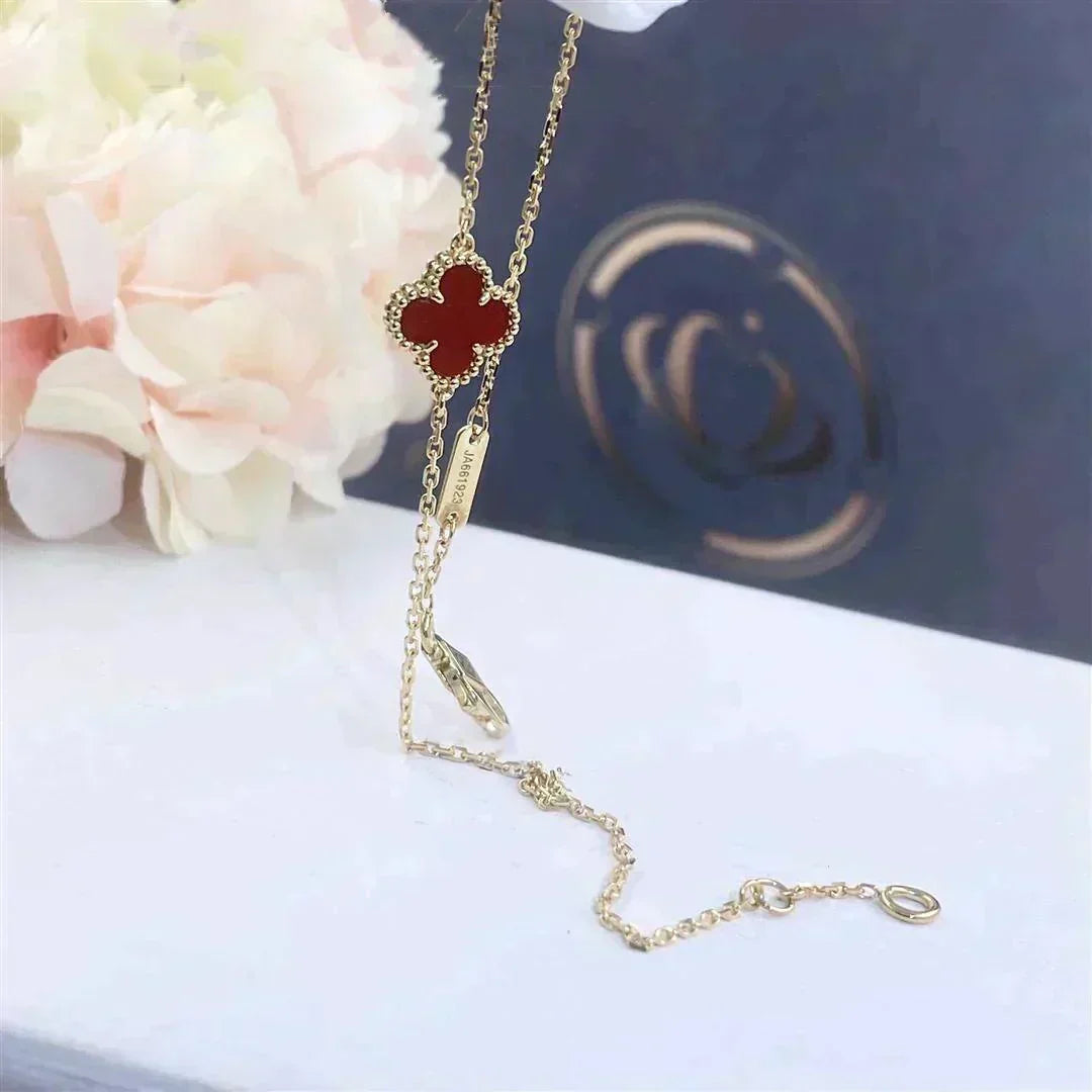 [Avelora Jewelry ]CLOVER  CARNELIAN SINGLE FLOWER BRACELET