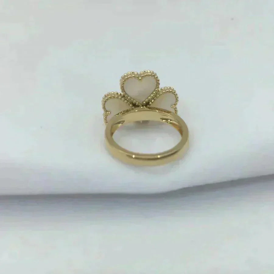 [Avelora Jewelry ]SWEET CLOVER WHITE MOP RING