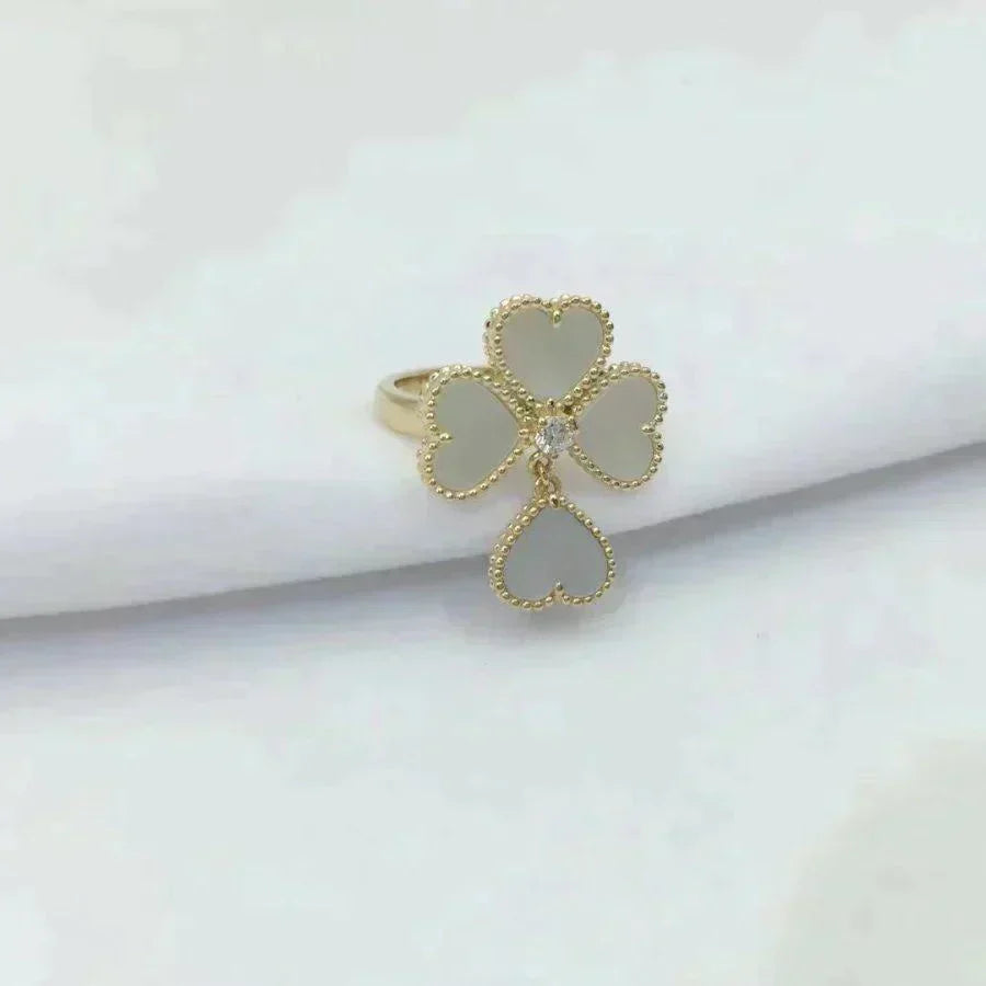 [Avelora Jewelry ]SWEET CLOVER WHITE MOP RING