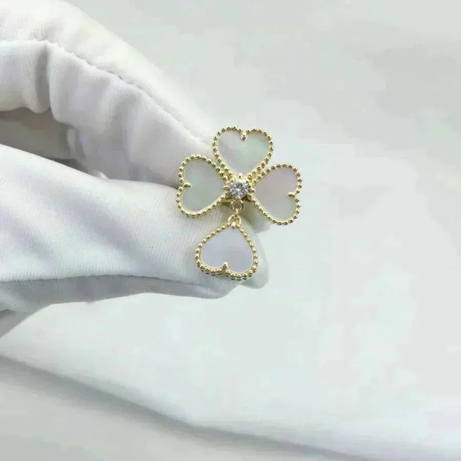 [Avelora Jewelry ]SWEET CLOVER WHITE MOP RING
