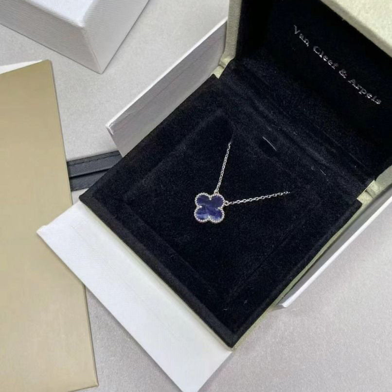 [Avelora Jewelry ]CLOVER 15MM PIETERSITE NECKLACE SILVER