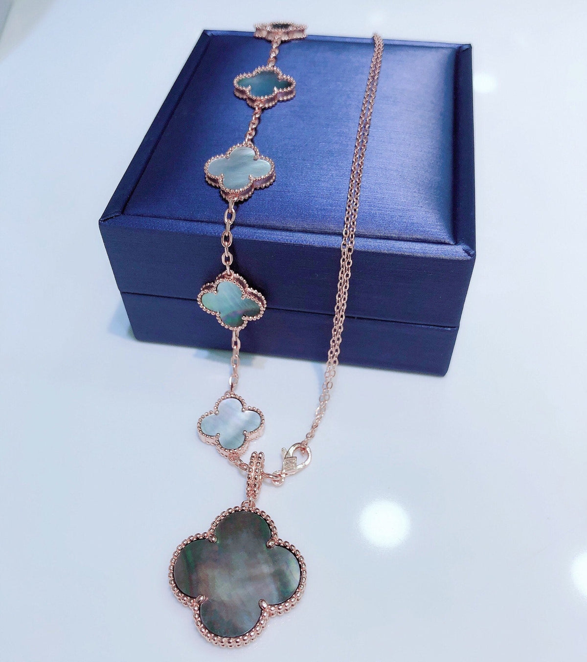 [Avelora Jewelry ]COMBINED BRACELET 5 MOTIFS AND NECKLACE DARK MOP ROSE GOLD